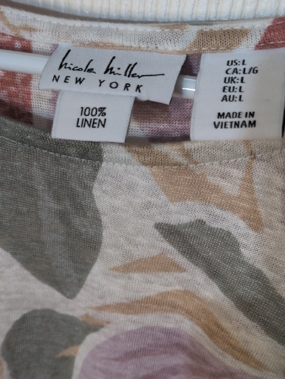 Lightweight Floral Print Tee in Soft Pastels 100% Linen - Picture 2 of 9